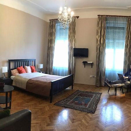 Diamonds Apartment With 2 Rooms Near Guzsdu Udvar บูดาเปสต์ ภายนอก รูปภาพ