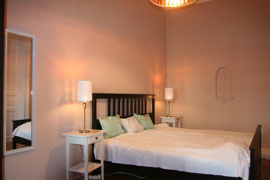 Diamonds Apartment With 2 Rooms Near Guzsdu Udvar บูดาเปสต์ ภายนอก รูปภาพ