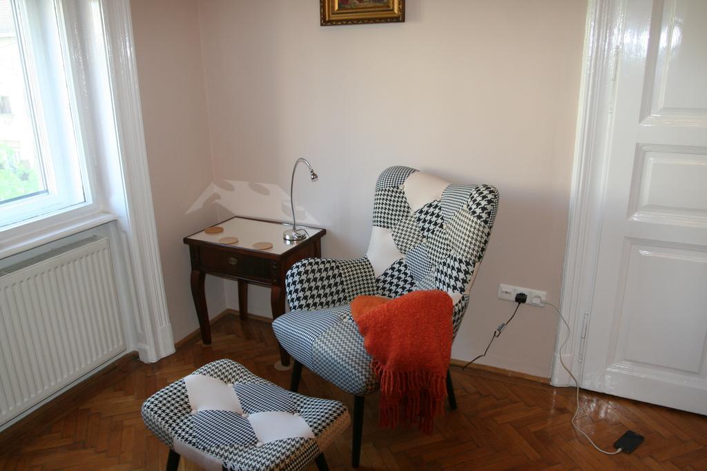 Diamonds Apartment With 2 Rooms Near Guzsdu Udvar บูดาเปสต์ ภายนอก รูปภาพ